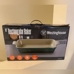 Westinghouse 14’ Green Rectangular Baker/Casserole Dish. Ceramic. New in Box.